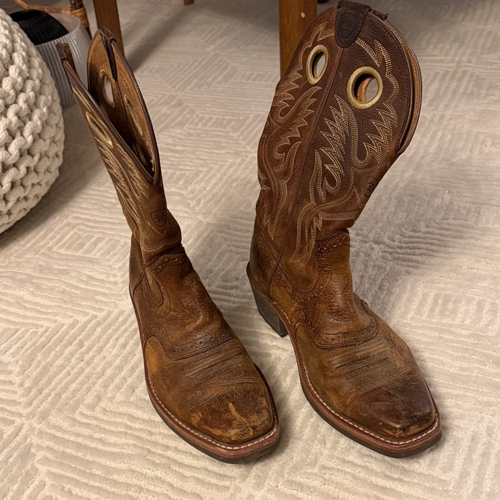 Ariat Distressed Leather Cowboy Boots
